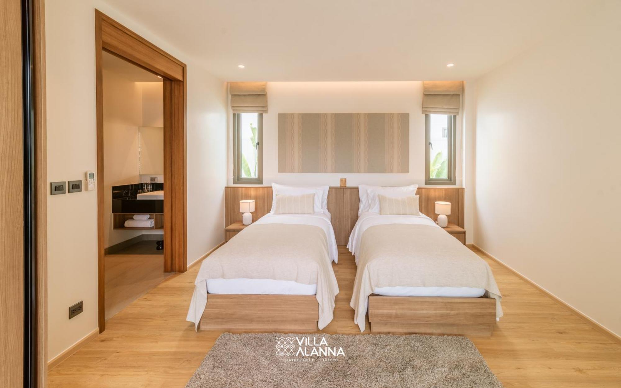 Villa Alanna Phuket Bang Tao Beach  Exteriör bild